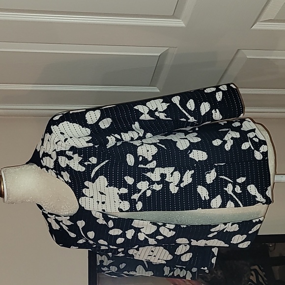 89th & Madison blazer - Picture 2 of 8